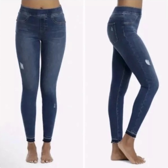 SPANX Distressed Pull On Skinny Jeans Med Wash Mid Rise Size XS Slimming - Picture 1 of 10